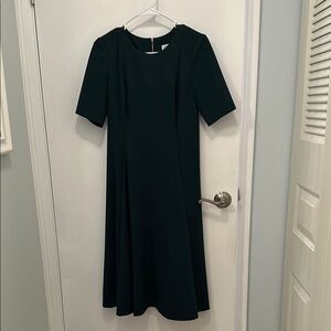 Calvin Klein Green Midi Dress with Short Sleeves and Pockets